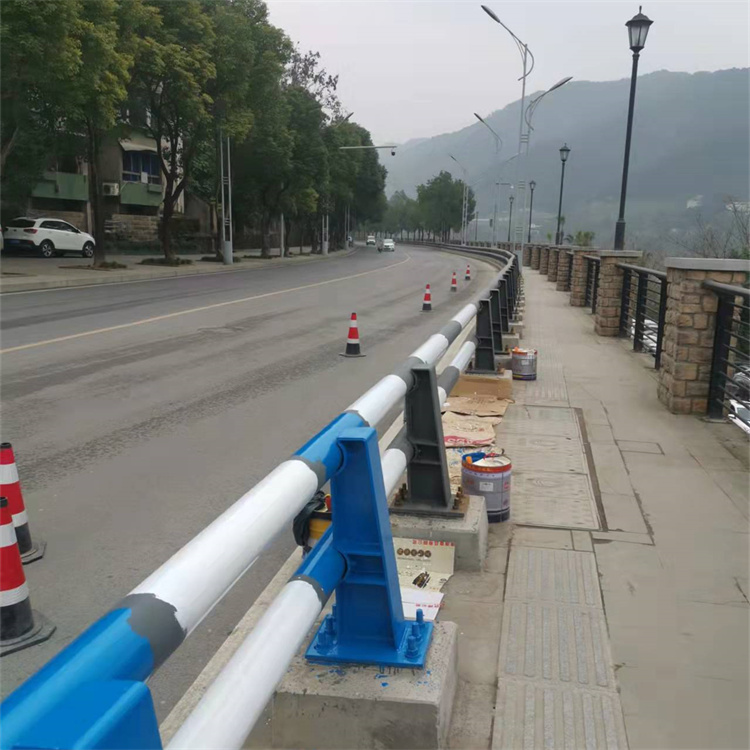 新乡防撞护栏