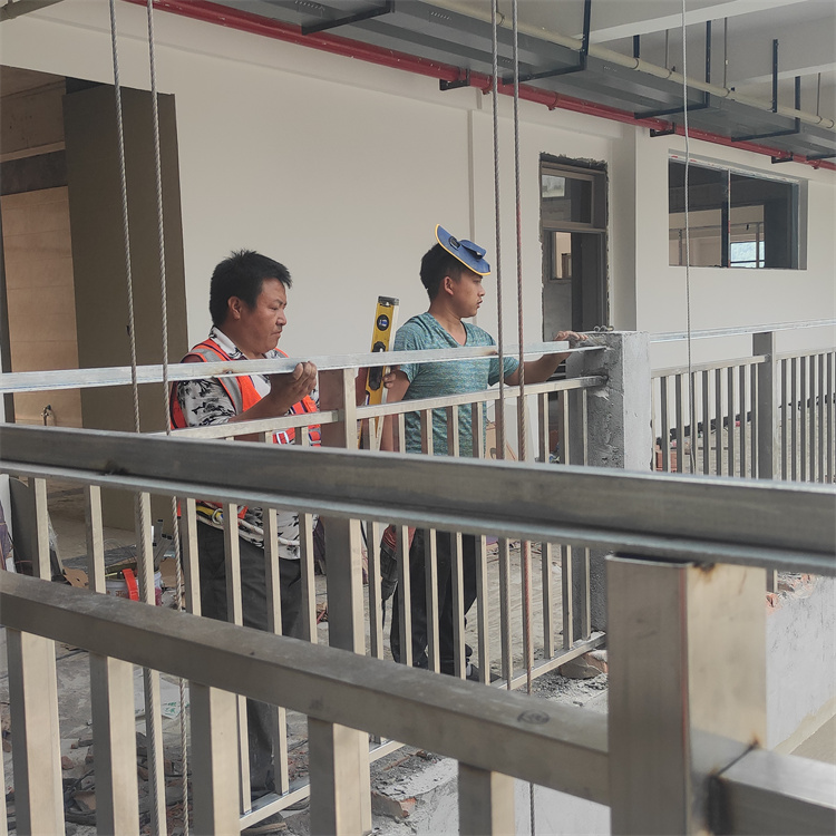 新乡教学楼护栏